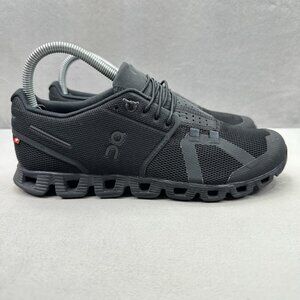 Womens Size 7.5 ON Cloud 5 Triple Black Shoes Athletic Running Sneakers EUC